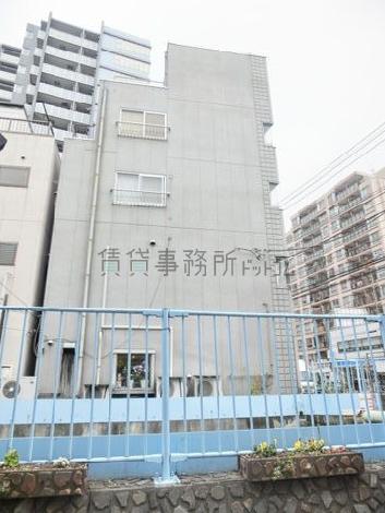 側面からの外観