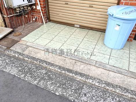 正面玄関