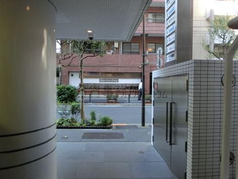 正面玄関