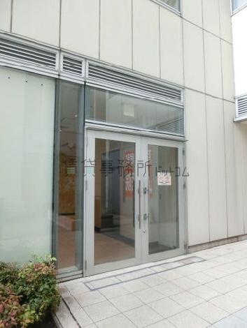 正面玄関