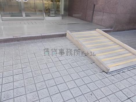 正面玄関