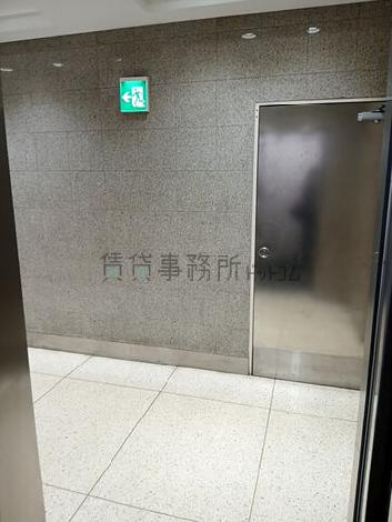 EV前エントランス