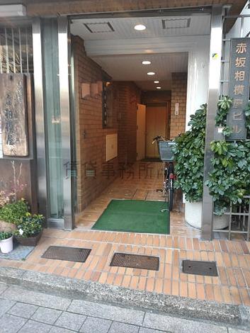 正面玄関