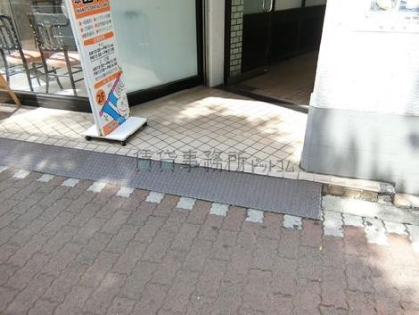 正面玄関