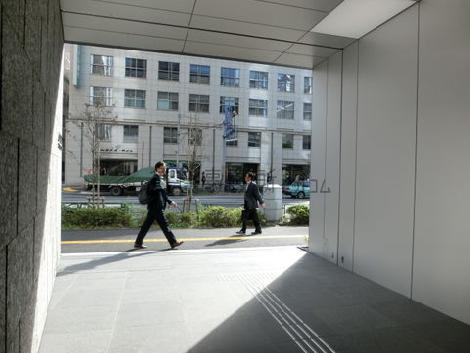 正面玄関