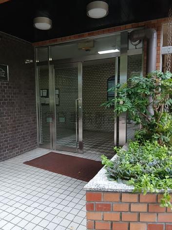 正面玄関