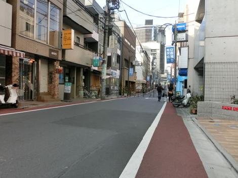 高樹町交差点方向です