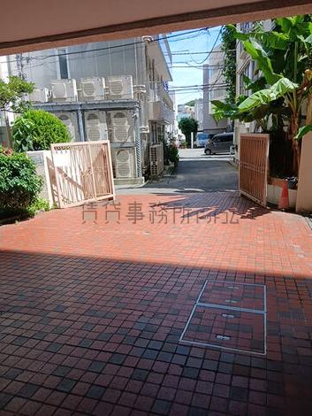 正面玄関