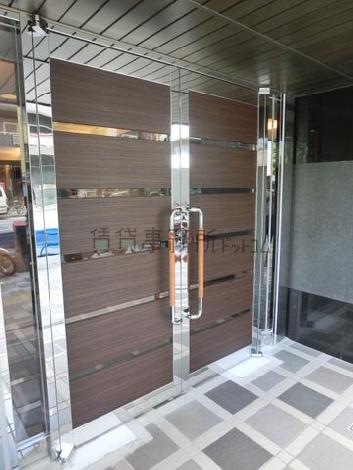 正面玄関