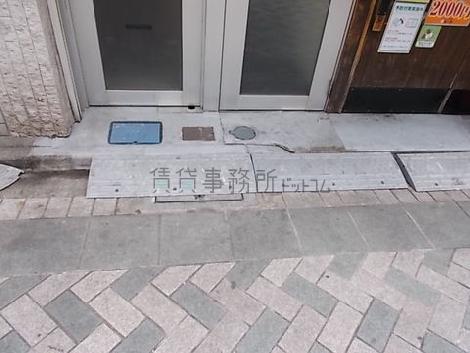 正面玄関