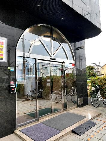 正面玄関