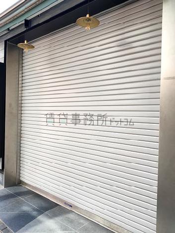 正面玄関