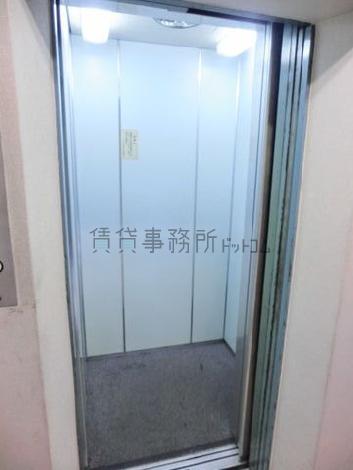 エレベーター