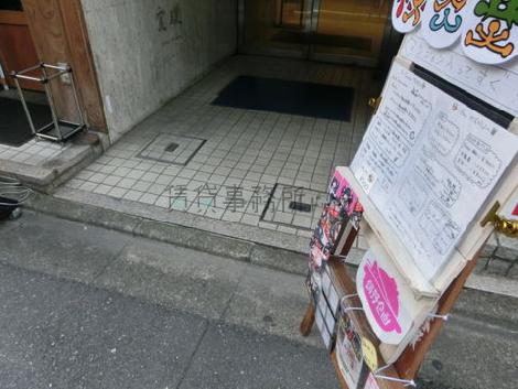 正面玄関