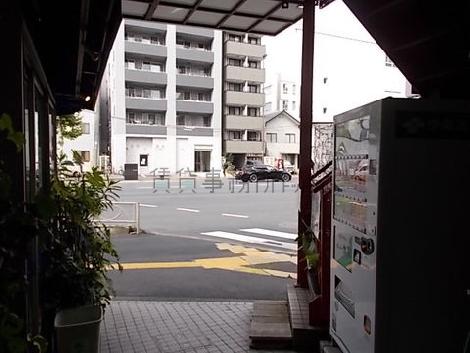 正面玄関