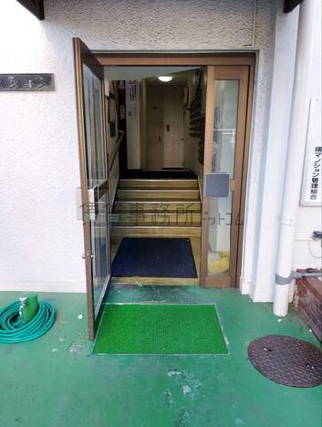 正面玄関