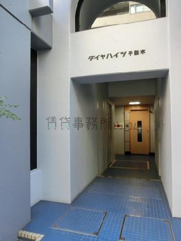 正面玄関