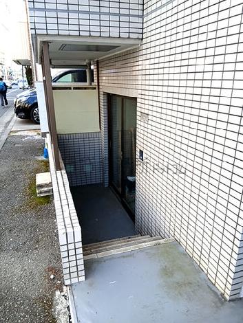 正面玄関
