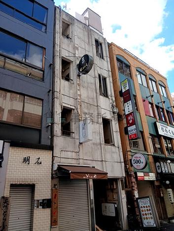 新宿土地建物第8ビルの外観写真