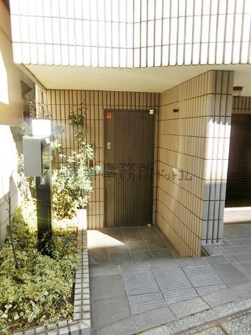 正面玄関