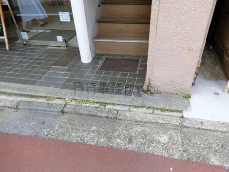 正面玄関