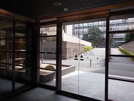 正面玄関