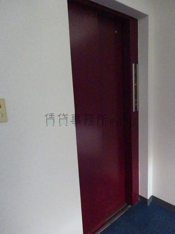 弥生ペガサスビルの室内