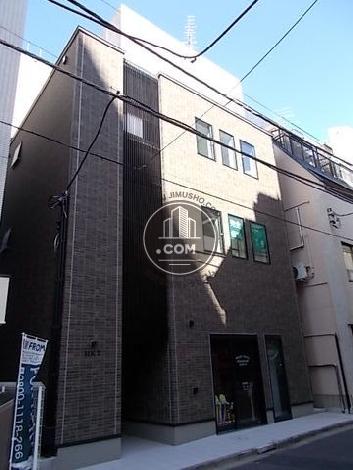 神保町新築テナントビルの外観写真