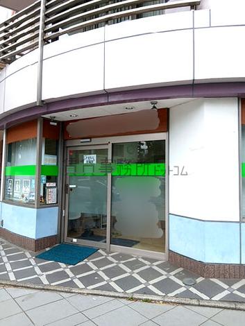 正面玄関