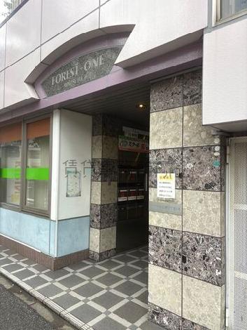 正面玄関