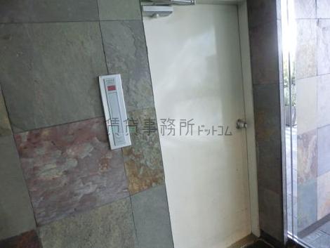 エントランスに非常口