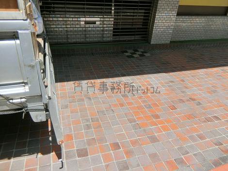 正面玄関