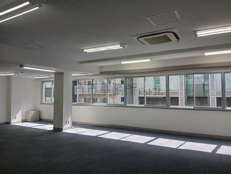 瀧田ビルの室内