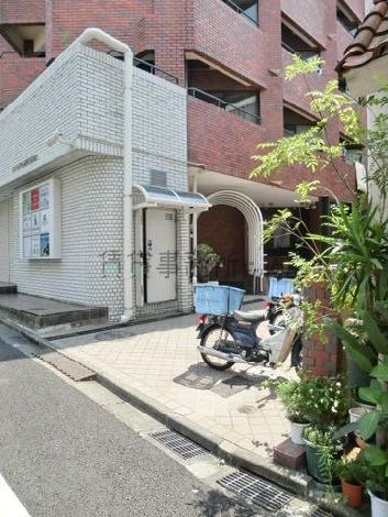 正面玄関