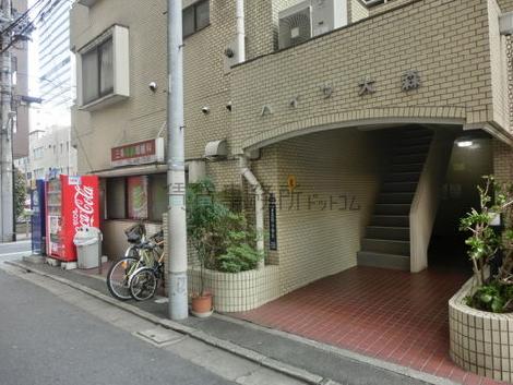 正面玄関