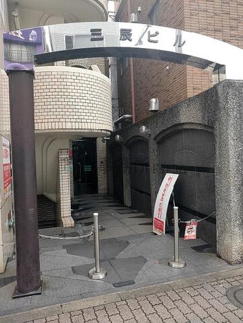 正面玄関