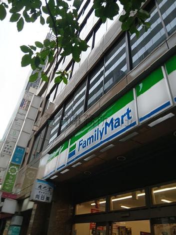 コンビニ近くにあり