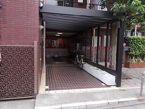 正面玄関