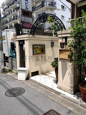 正面玄関