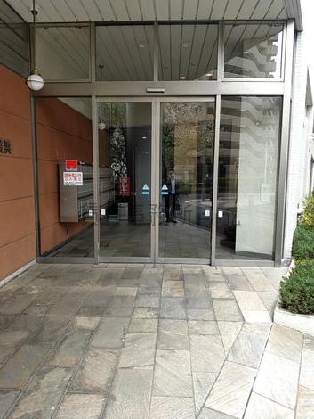 正面玄関
