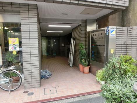 正面玄関