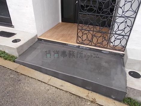 正面玄関