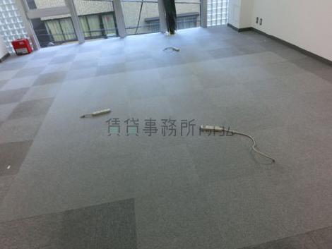 床はＯＡフロアーです