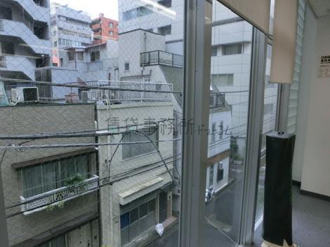 人材開発ビルの眺望