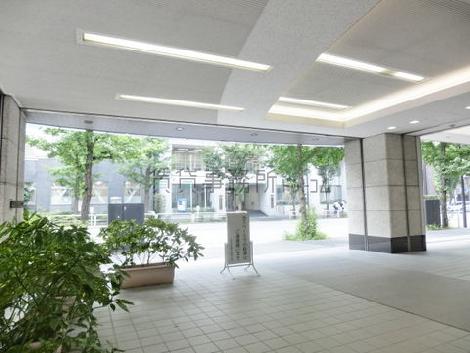 正面玄関