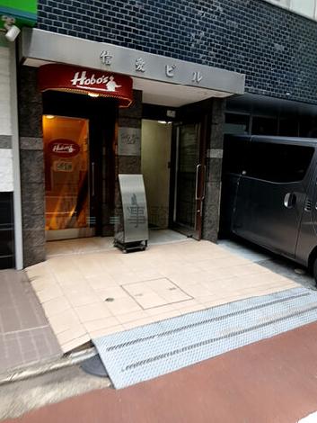 正面玄関
