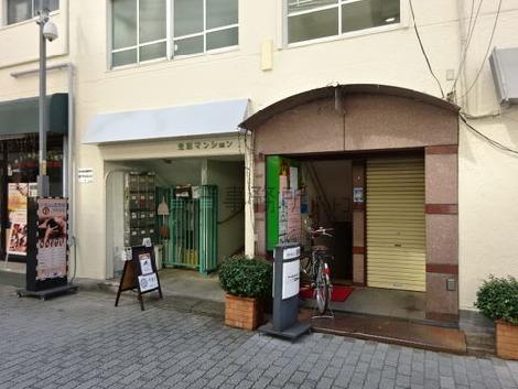 正面玄関