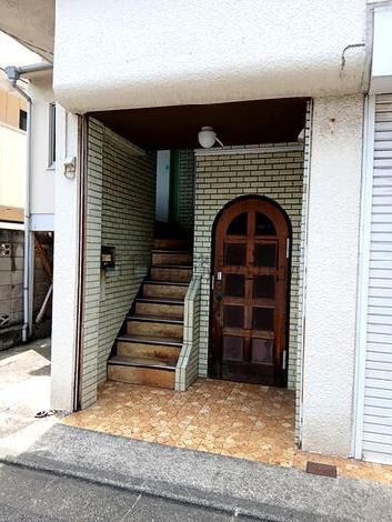 正面玄関