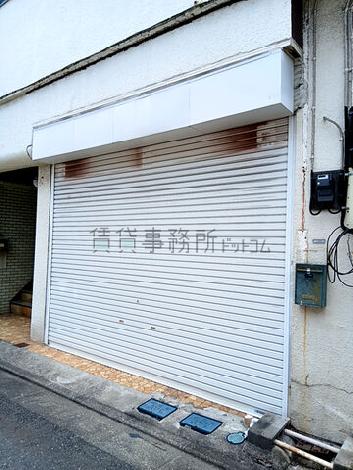 正面玄関