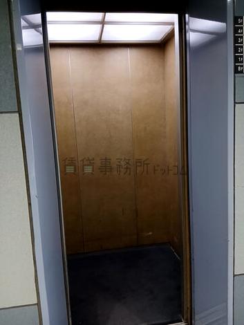 エレベーター